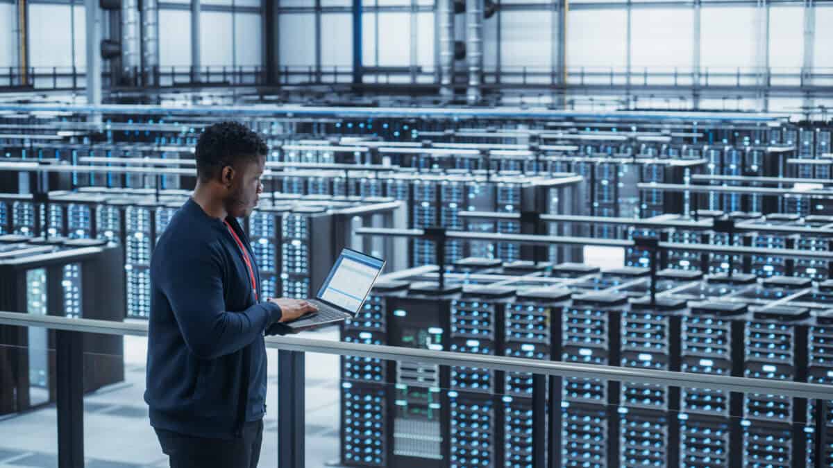 3 Canadian Stocks Built for the Data Centre Boom