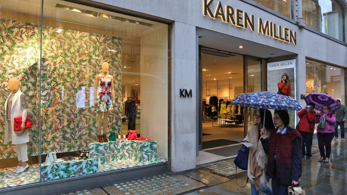 Clothing retailer returns to brick and mortar stores after 7 years