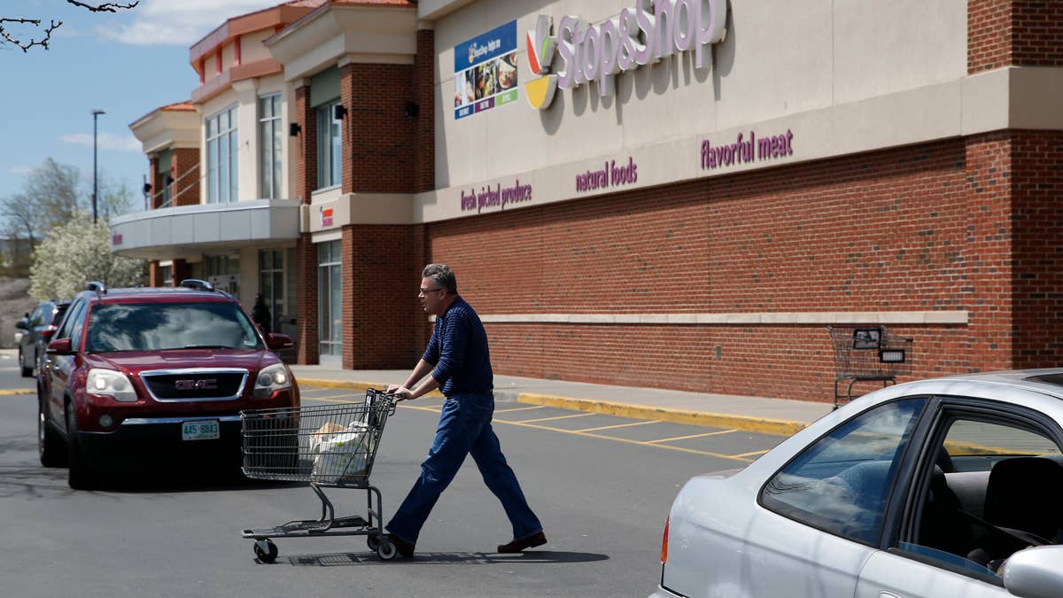 Grocery giant cuts expansion plans as store closures mount