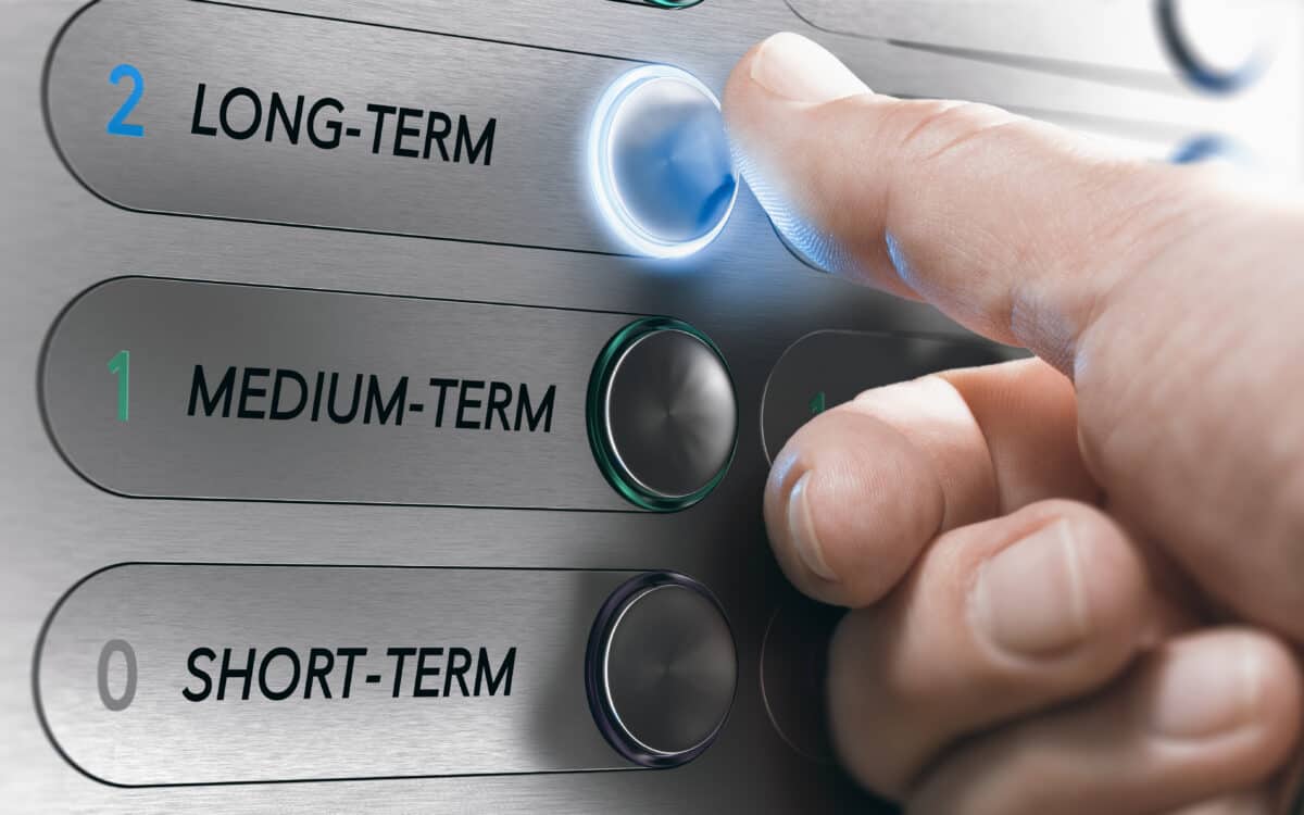 Why This 10%-Down Dividend Stock Is Still a Forever Buy for Me