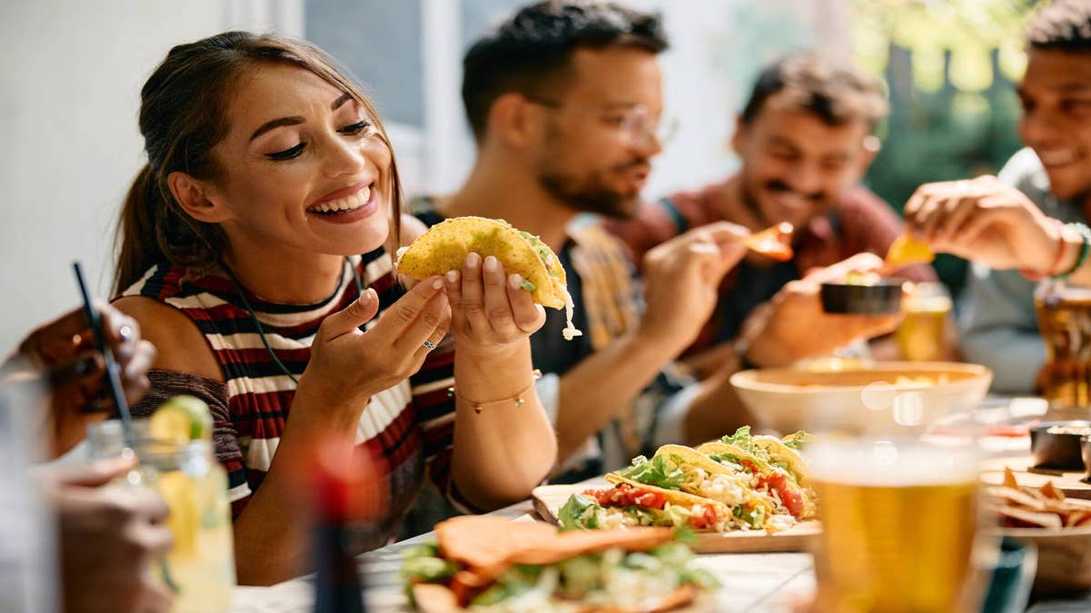 After closing 39 locations, 76-year-old Acapulco Restaurant & Cantina has 1 left